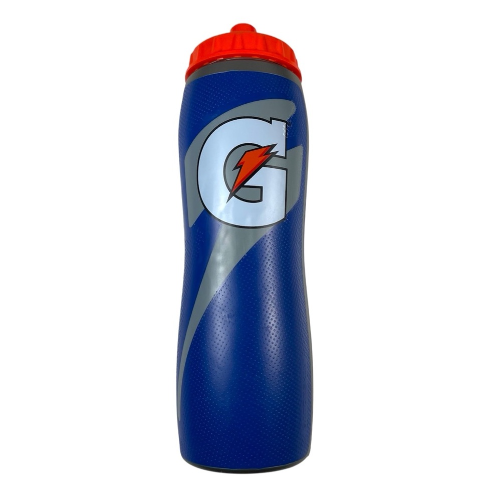 NWT Gatorade 32oz Gatorskin squeezable bottle - blue